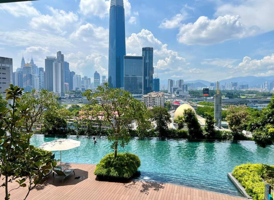 Continew Pudu Nr Ikea Cheras 2br-6pax-1park-wi-fi * Kuala Lumpur